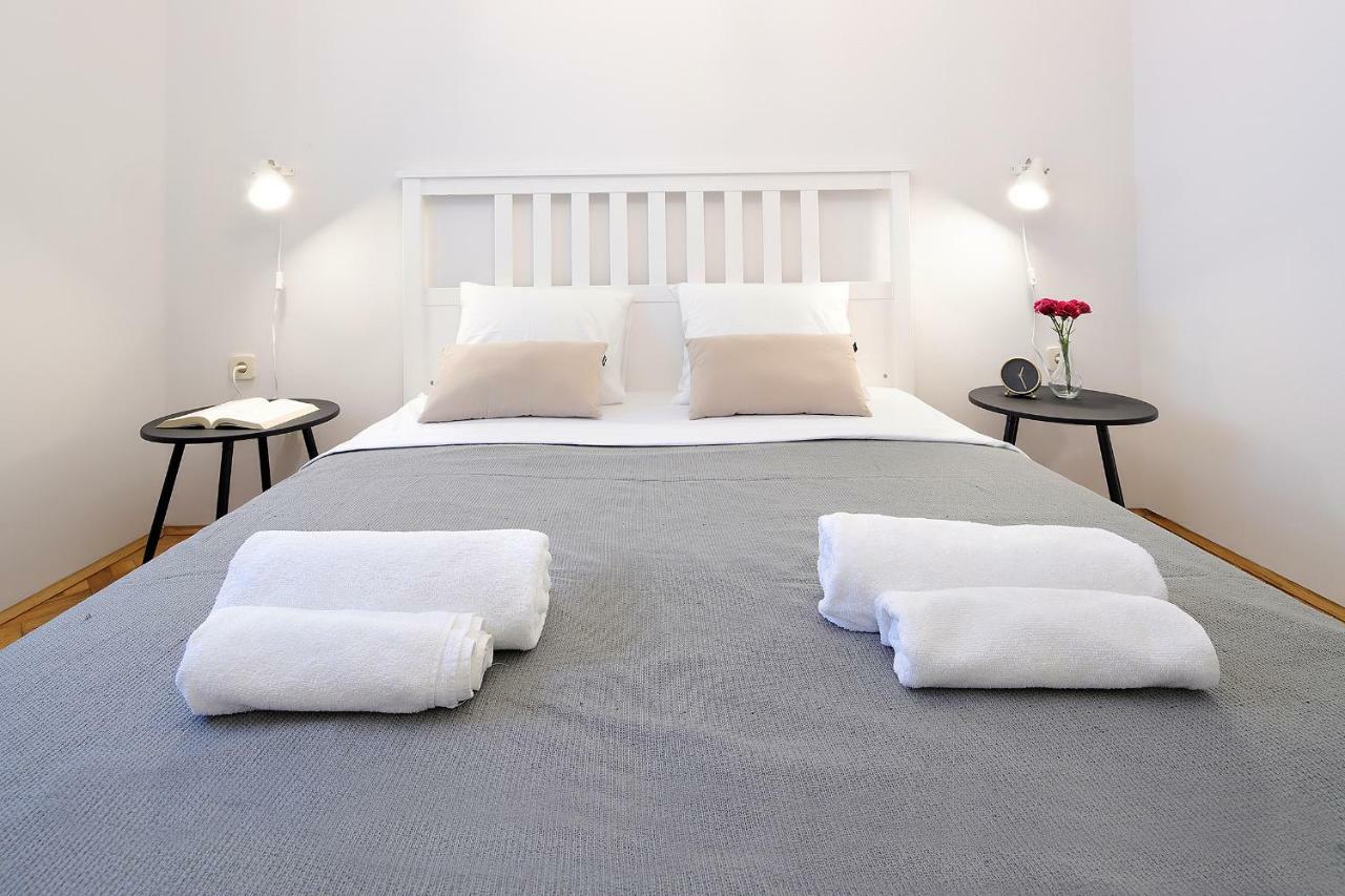 Moro Apartment Malinska Eksteriør billede
